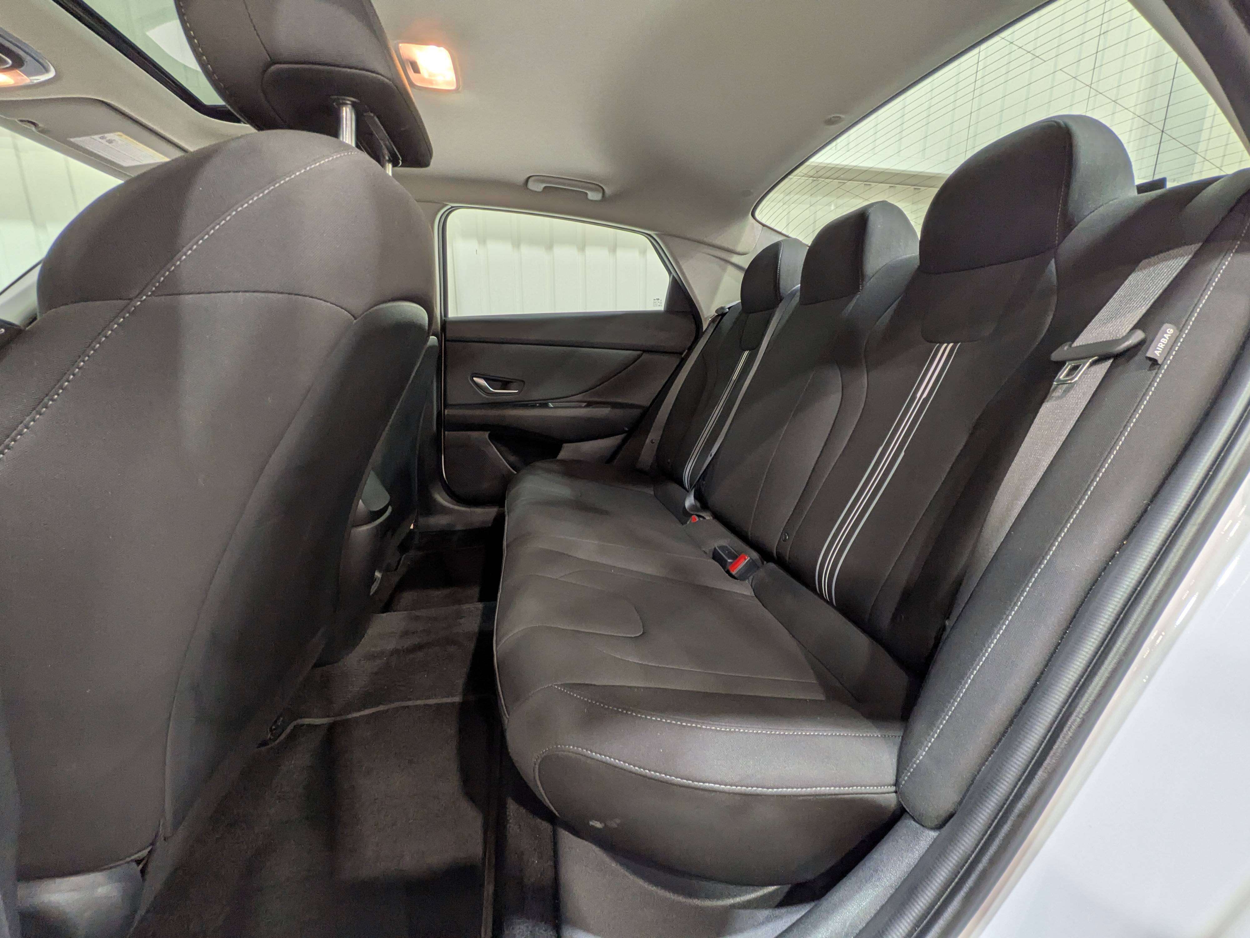 Hyundai Elantra 2025