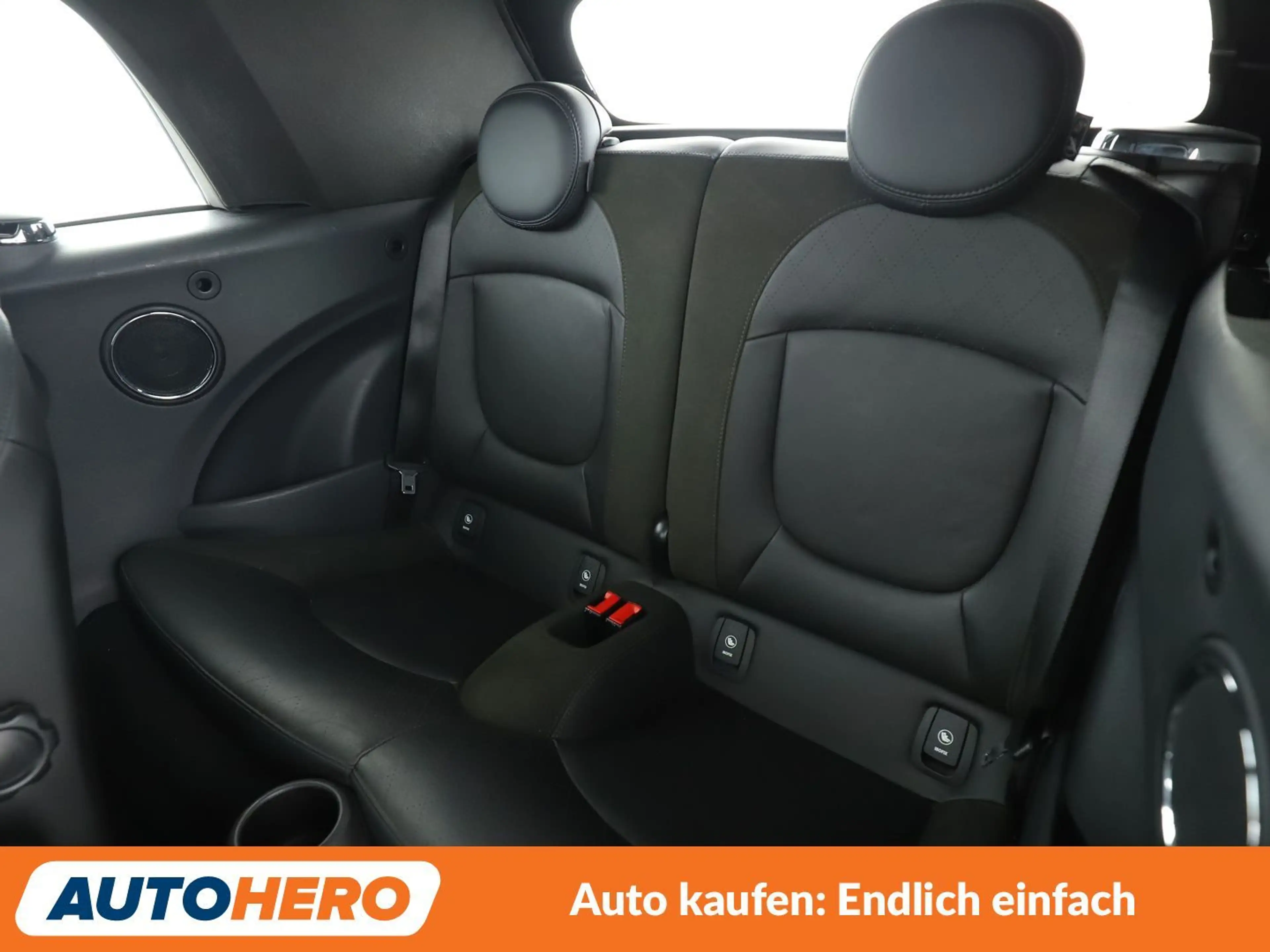 MINI Cooper D Cabrio Cooper D Aut.*TEMPO*LED*PDC*SHZ* — photo 14