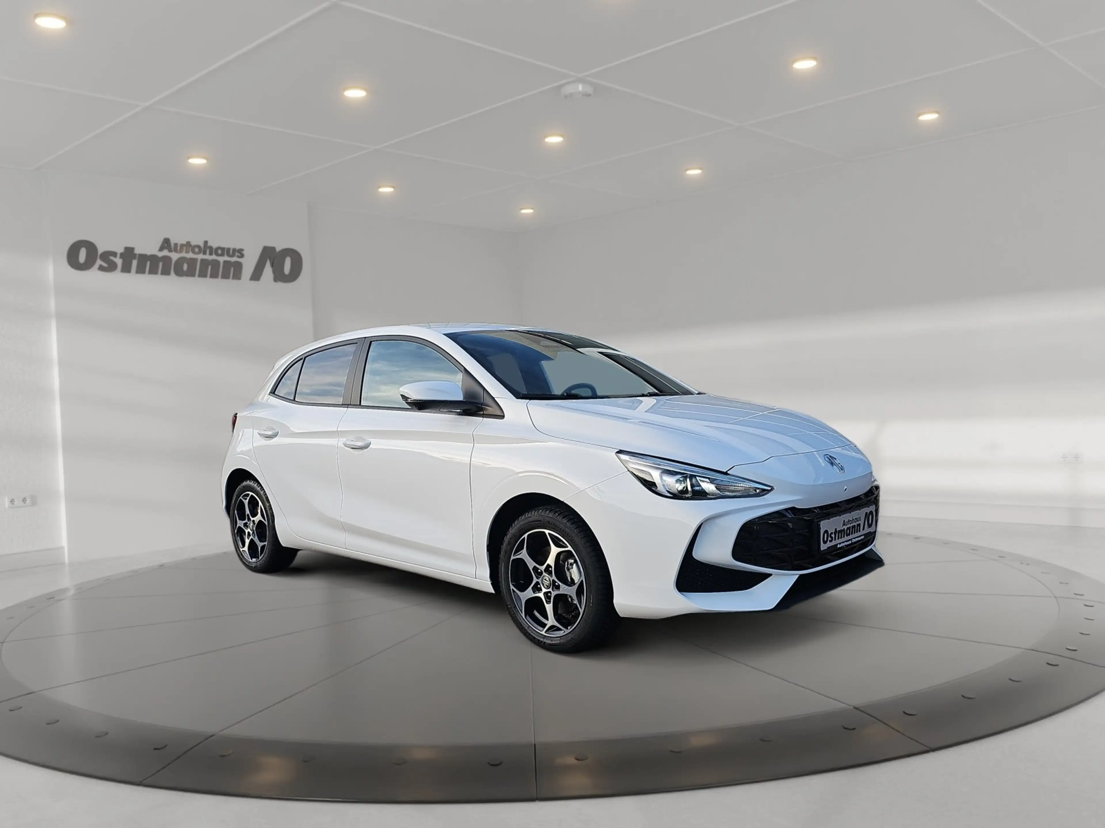 MG MG3 3 1.5 Hybrid+ Luxury 360 ACC AUT Fernlichtass. — photo 5