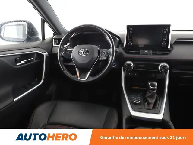 Toyota Rav4 view 13