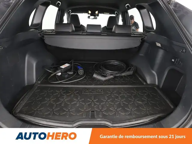 Toyota Rav4 view 16