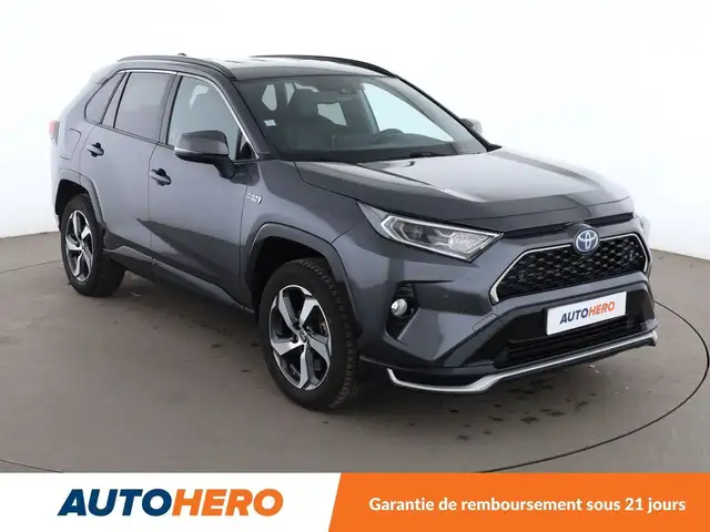 Toyota Rav4 view 8