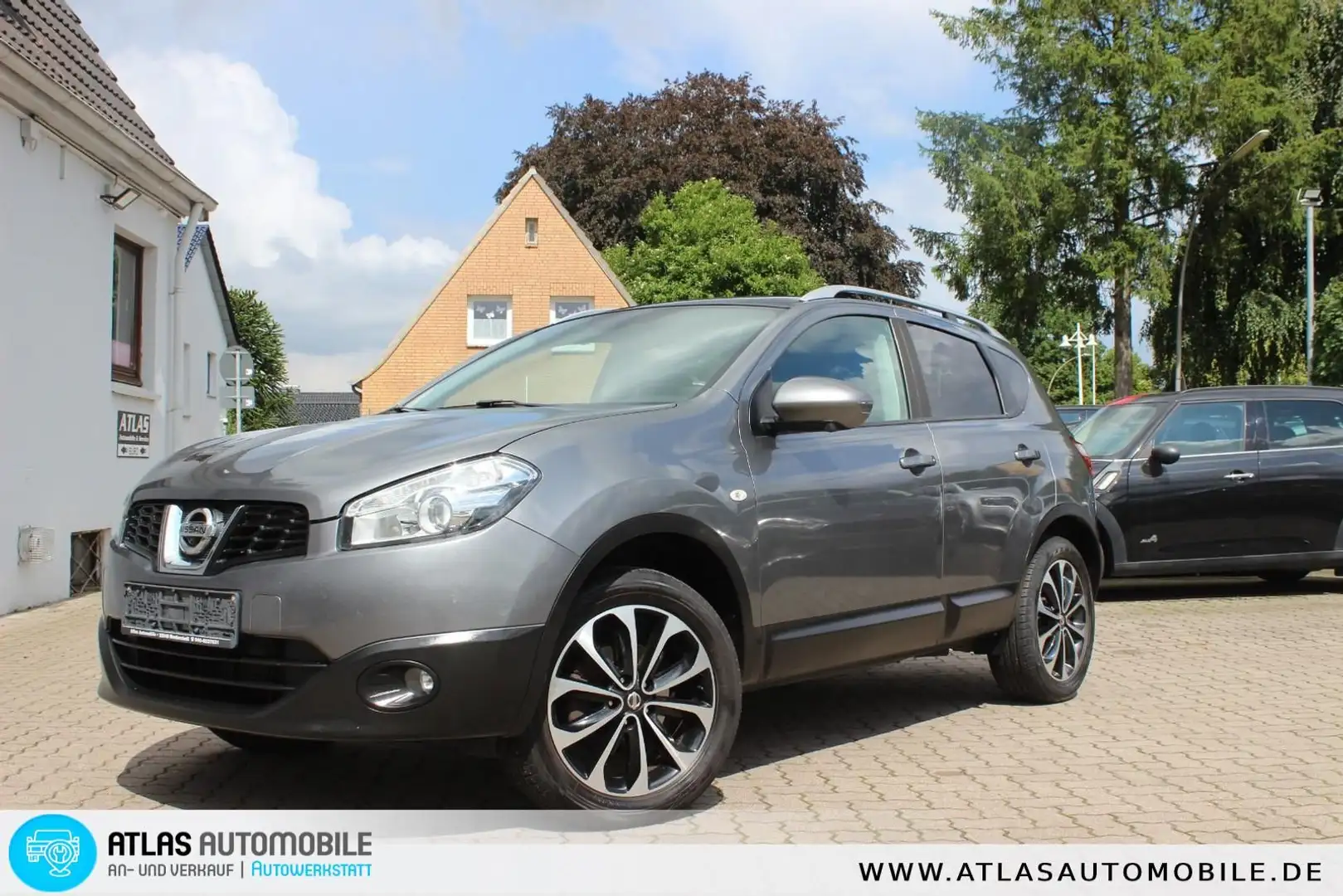 Nissan Qashqai I-Way Aut+Panoramadach+Navi+Kamera Grau - 2