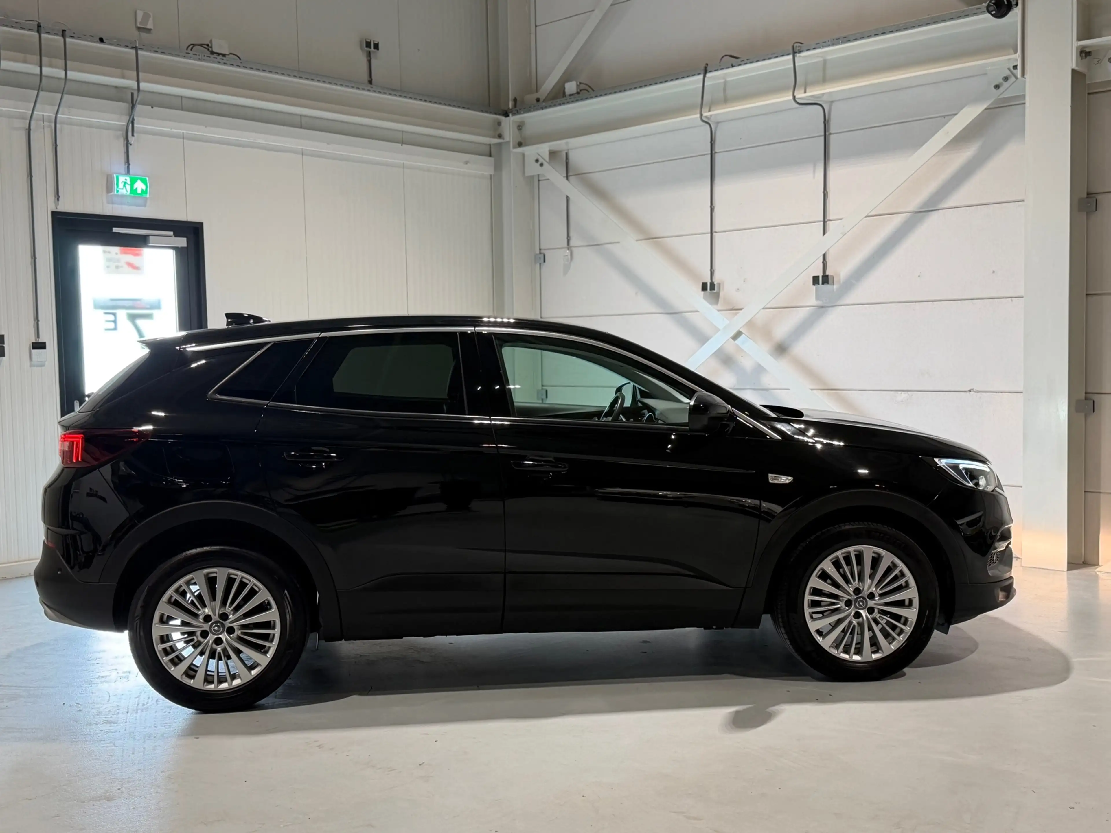 Opel Grandland X 1.2 Turbo Innovation Cam - KeyLess - Elek. Koffer — photo 4