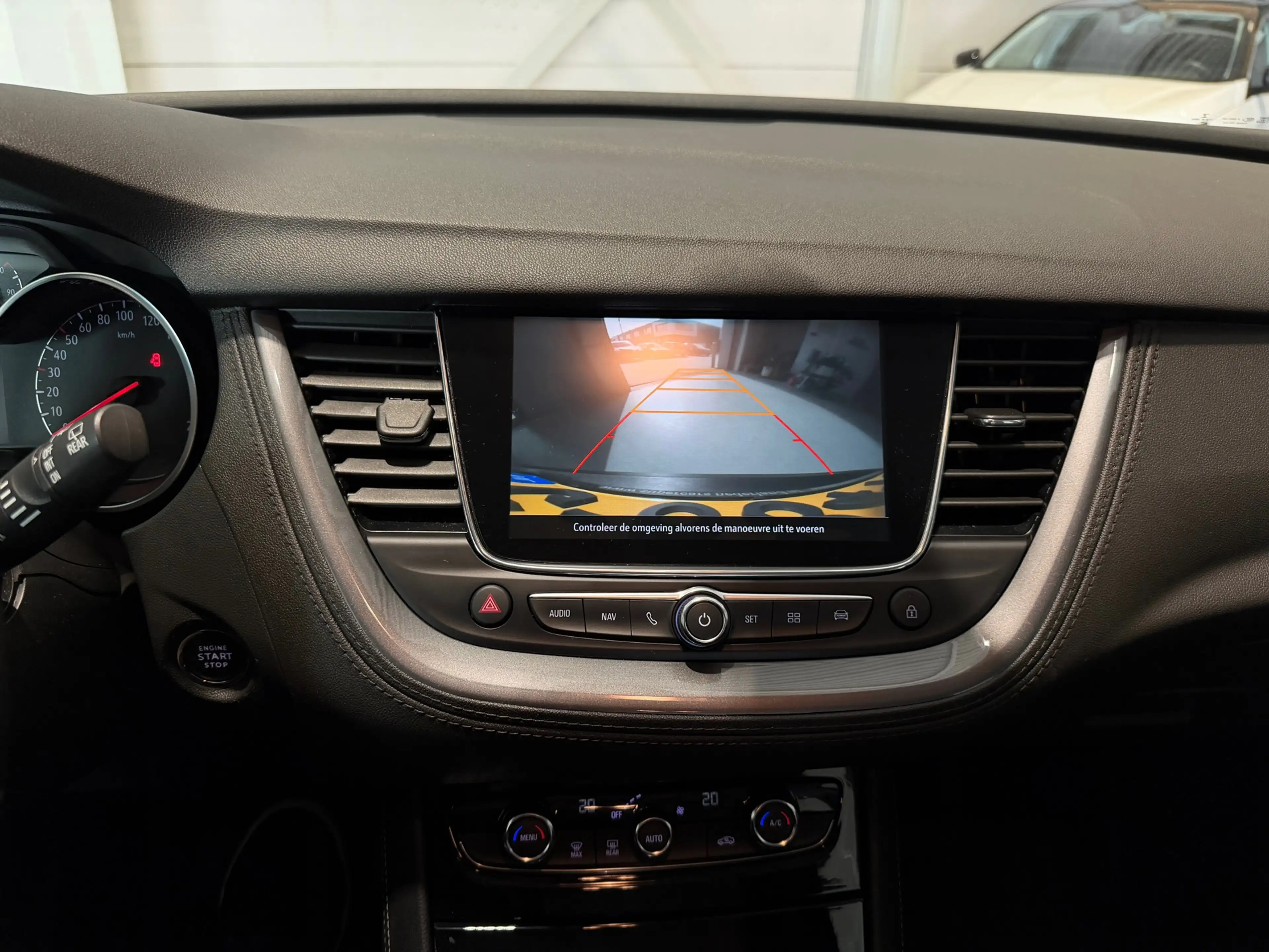 Opel Grandland X 1.2 Turbo Innovation Cam - KeyLess - Elek. Koffer — photo 6