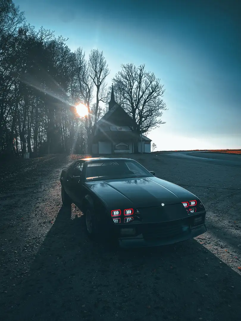 Chevrolet Camaro Black - 2