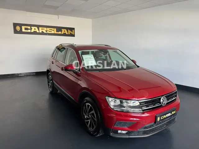 Volkswagen Tiguan view 2