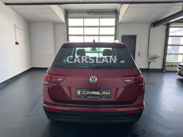 Volkswagen Tiguan view 11