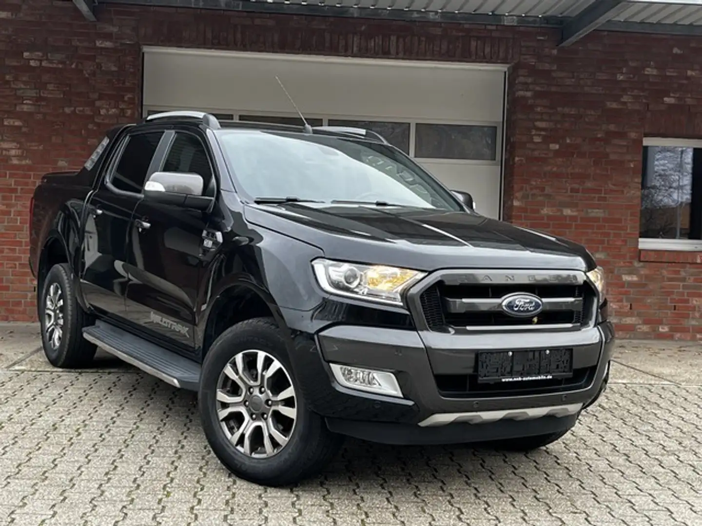 Ford Ranger Wildtrack Mountaintop 1-Hand Schwarz - 2
