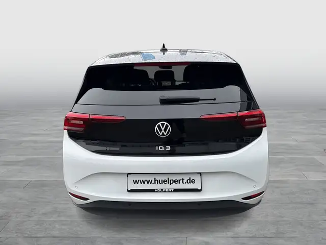 Volkswagen ID.3 view 7