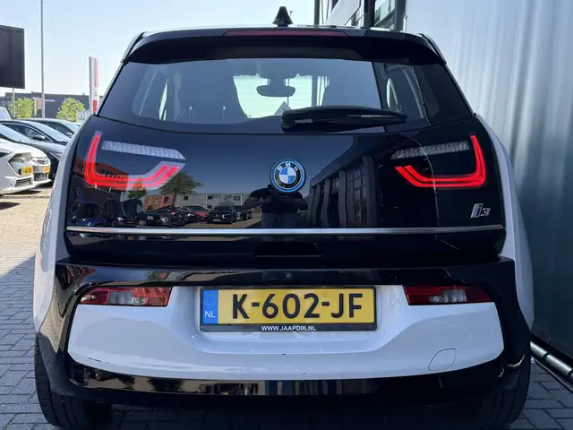 BMW I3 view 12