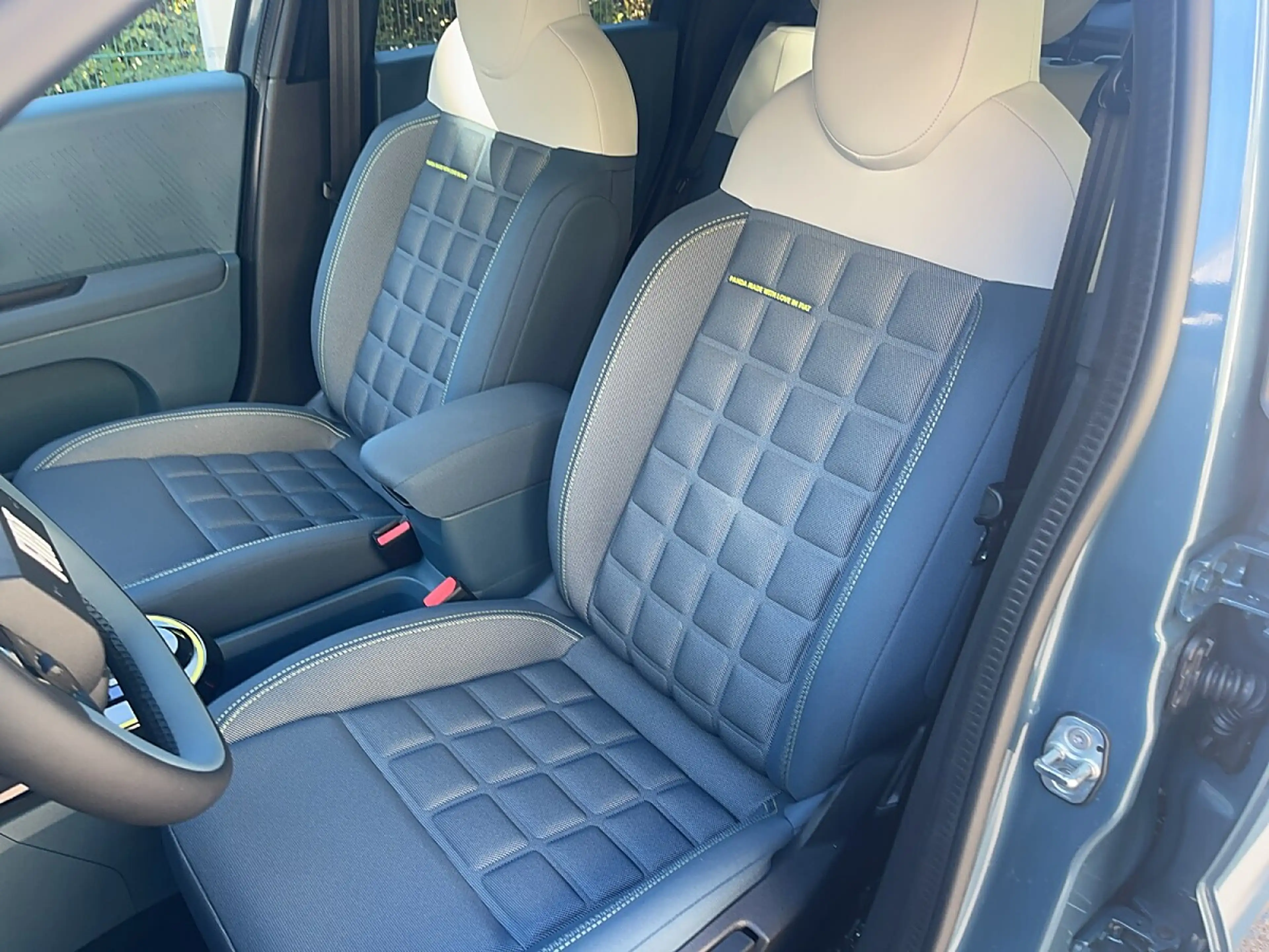 Fiat Grande Panda Elektro 44kWh La Prima Aktion € 24.504 — photo 6