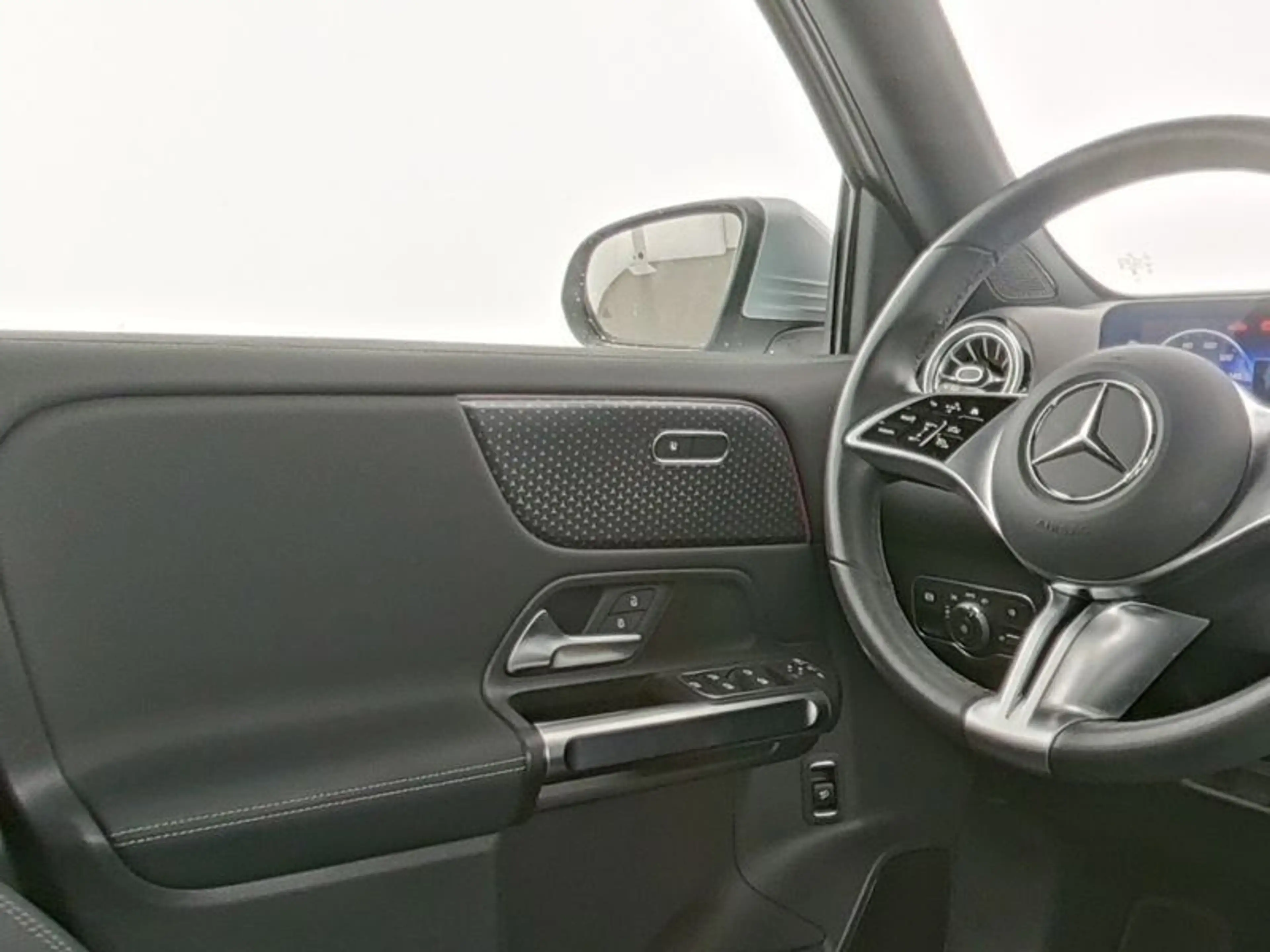 Mercedes-Benz EQB 350 4M PROGRESSIVE-ADVANCED+ SOUND HANDSFREE — photo 10