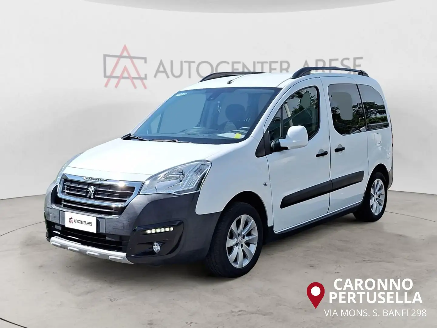 Peugeot Partner Tepee BlueHDi 120 S&S Outdoor PER COMMERCIANTI White - 1