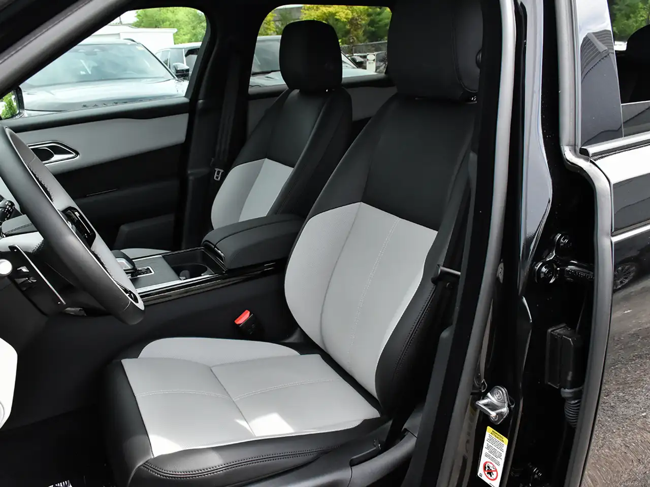 Land Rover Range Rover Velar снимка Land Rover Range Rover Velar