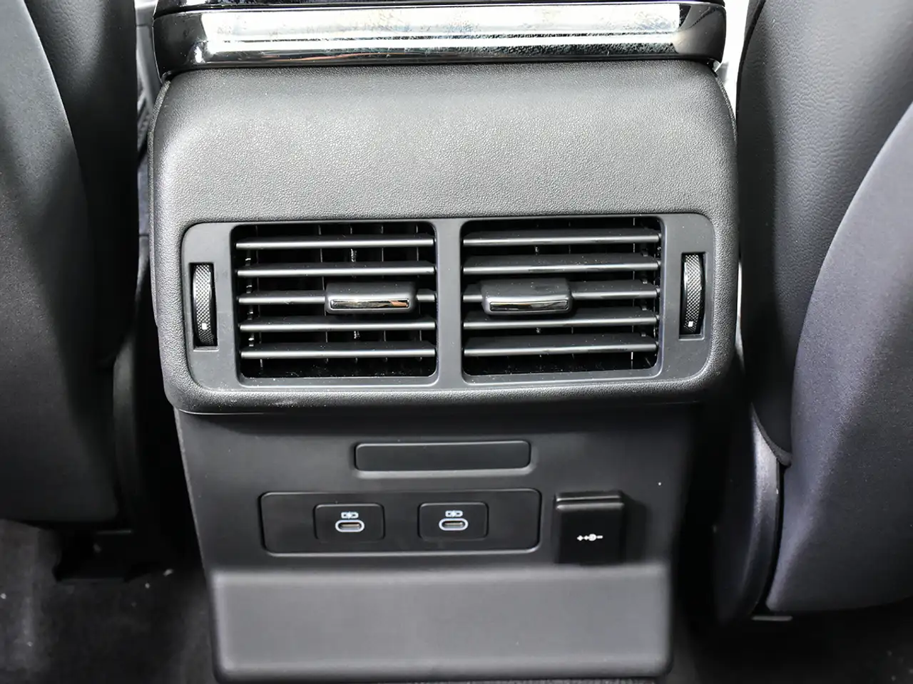 Land Rover Range Rover Velar снимка Land Rover Range Rover Velar