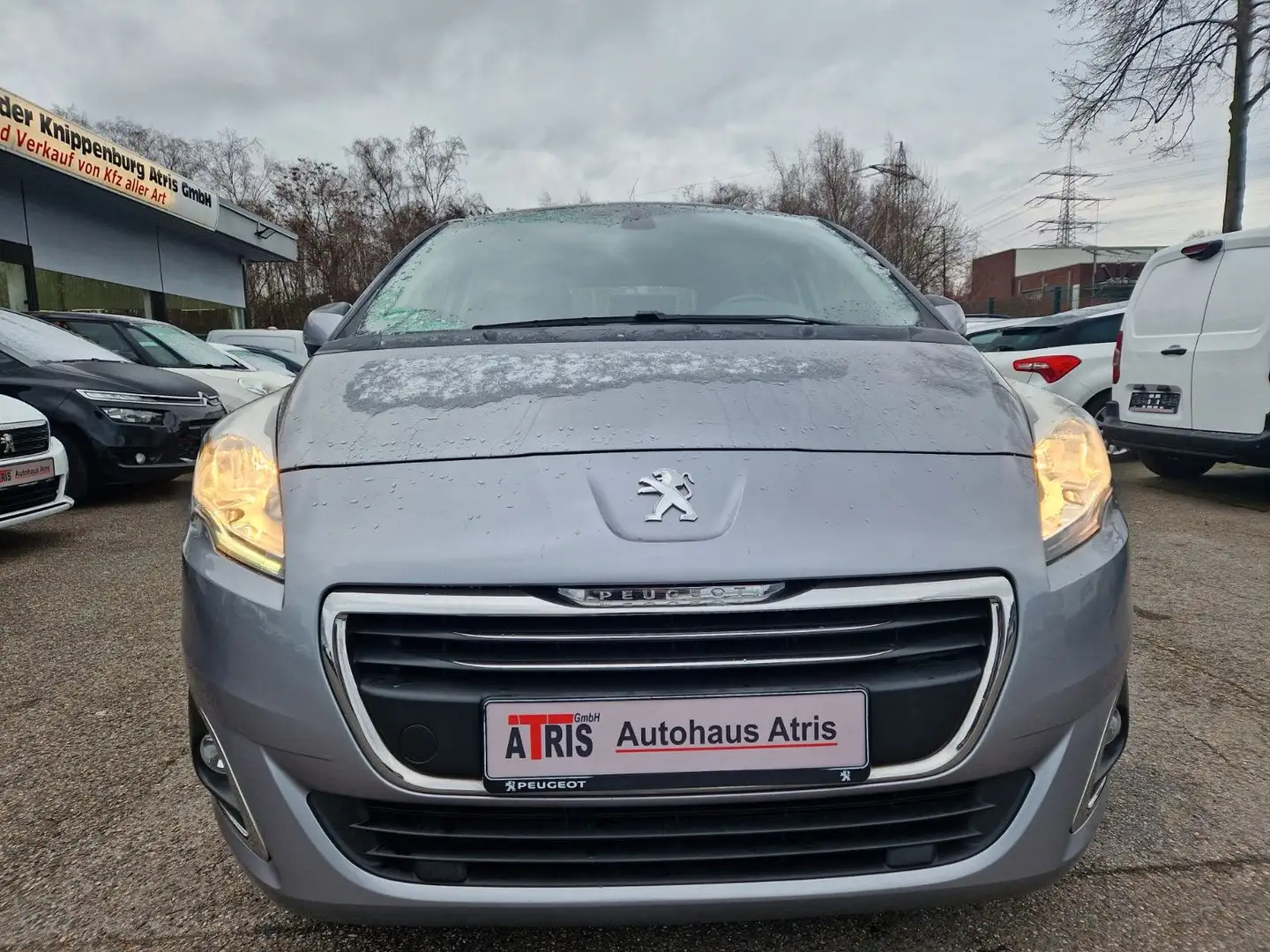 Peugeot 5008 Active 7-Sitzer Grau - 1