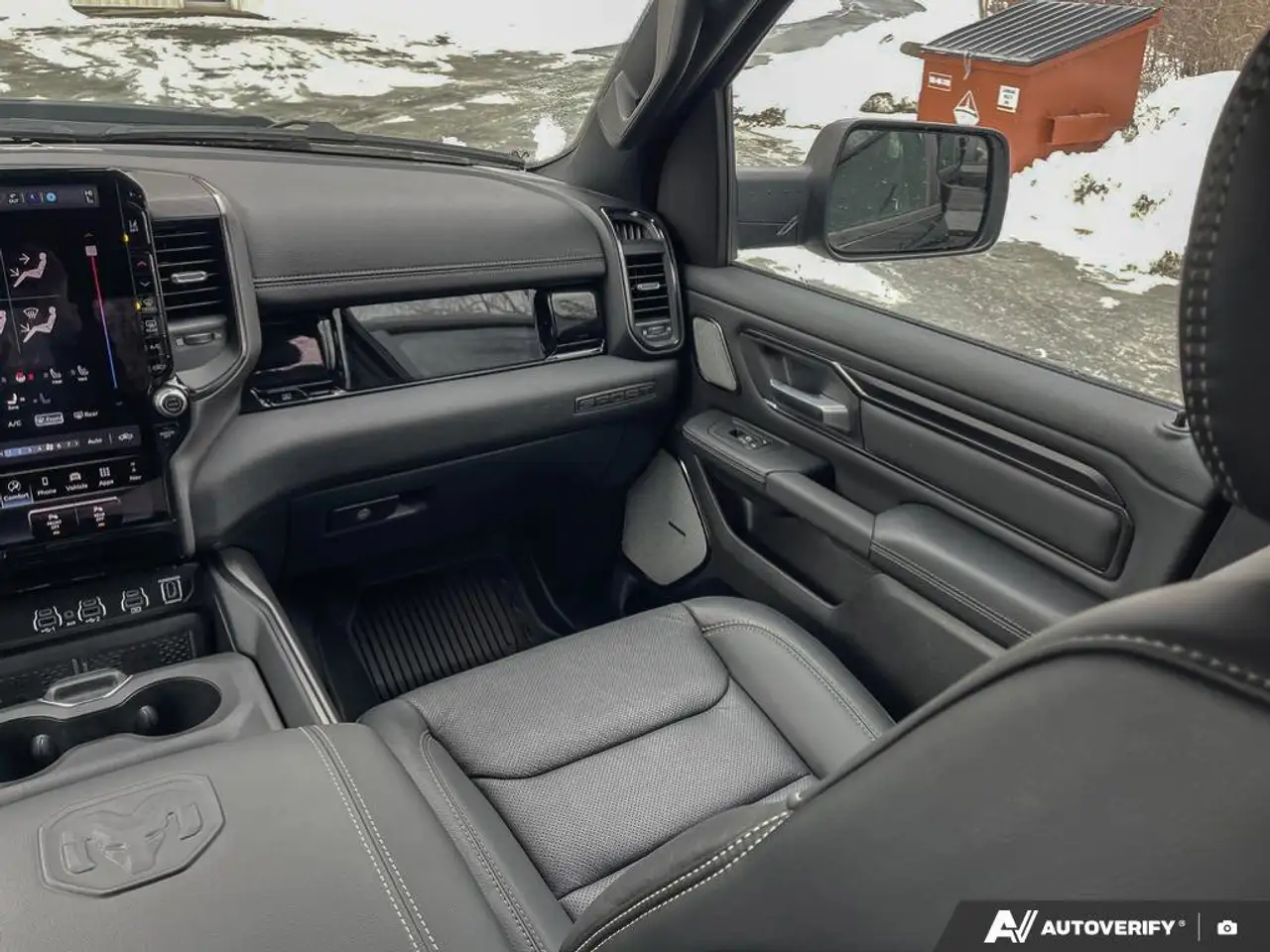 RAM 1500 снимка RAM 1500