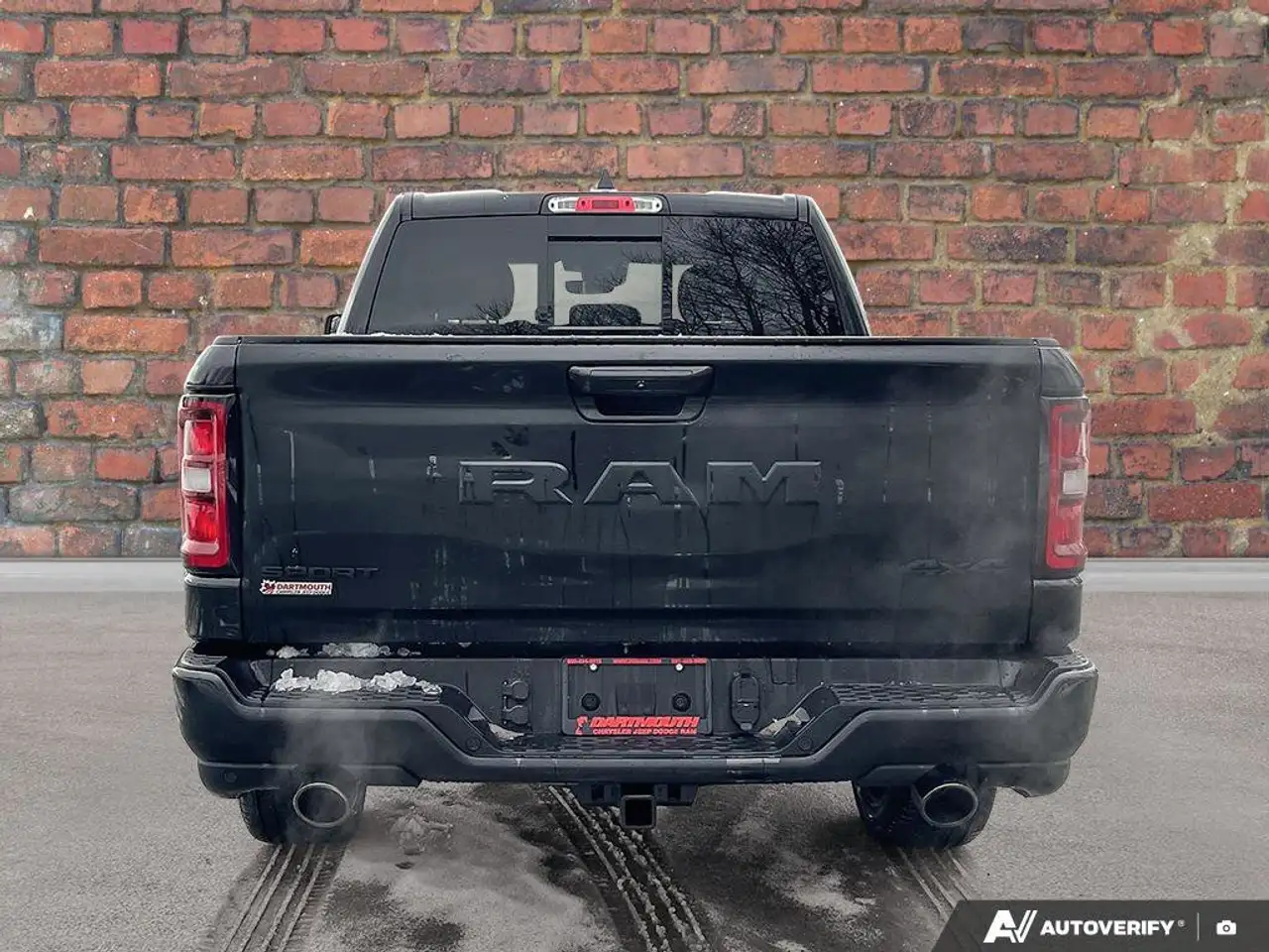 RAM 1500 снимка RAM 1500