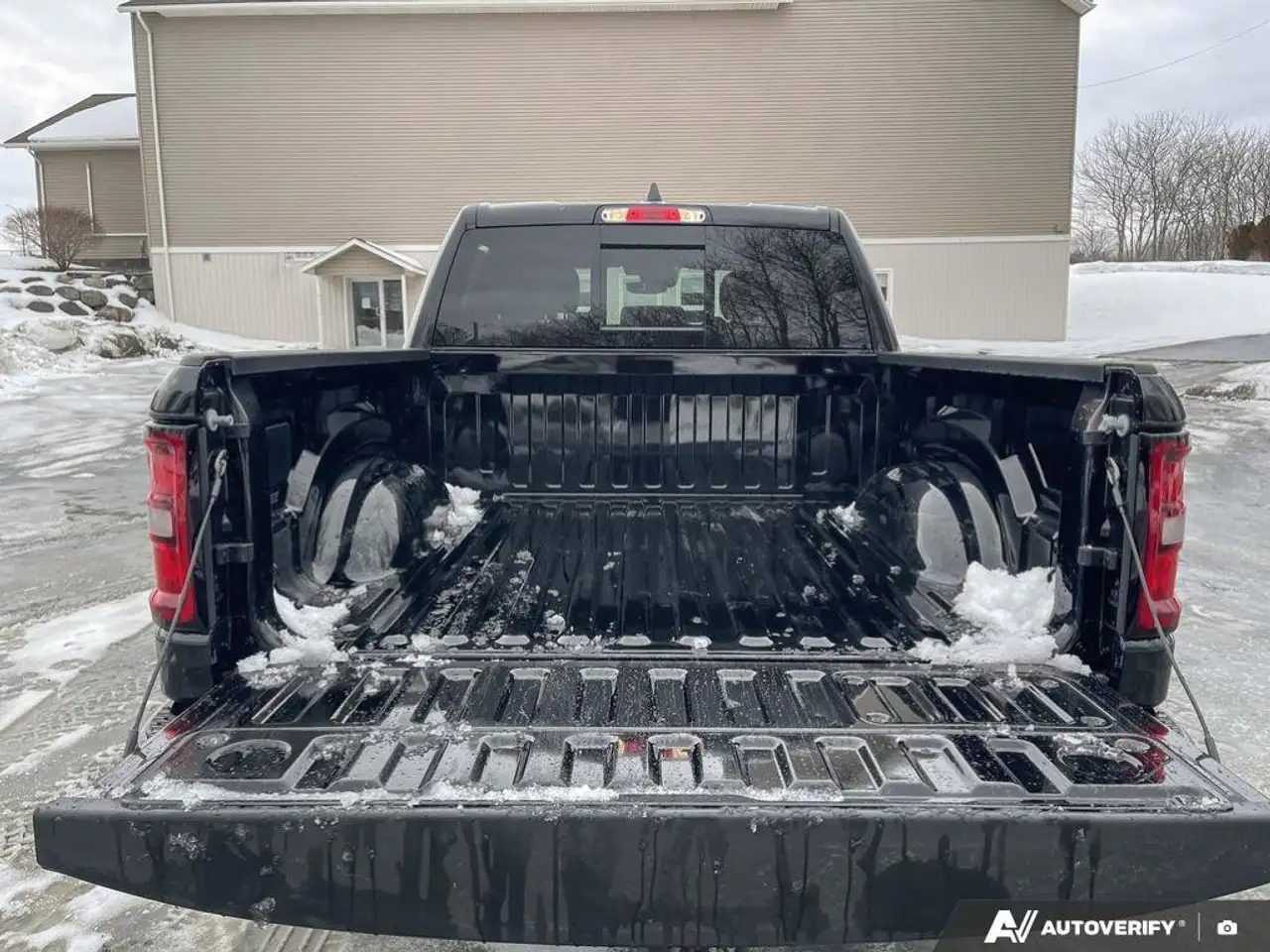 RAM 1500 снимка RAM 1500