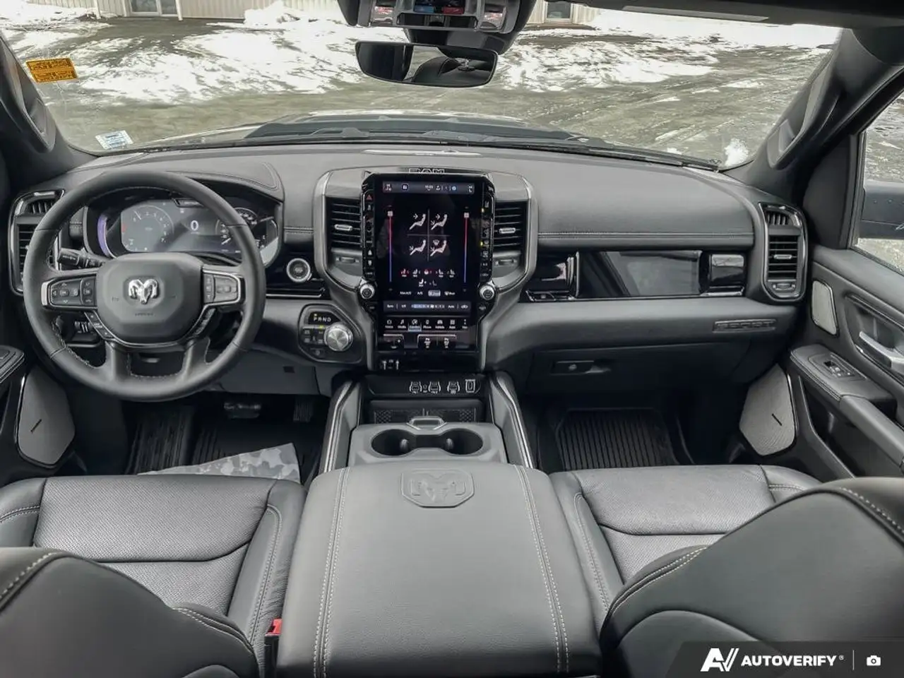RAM 1500 снимка RAM 1500