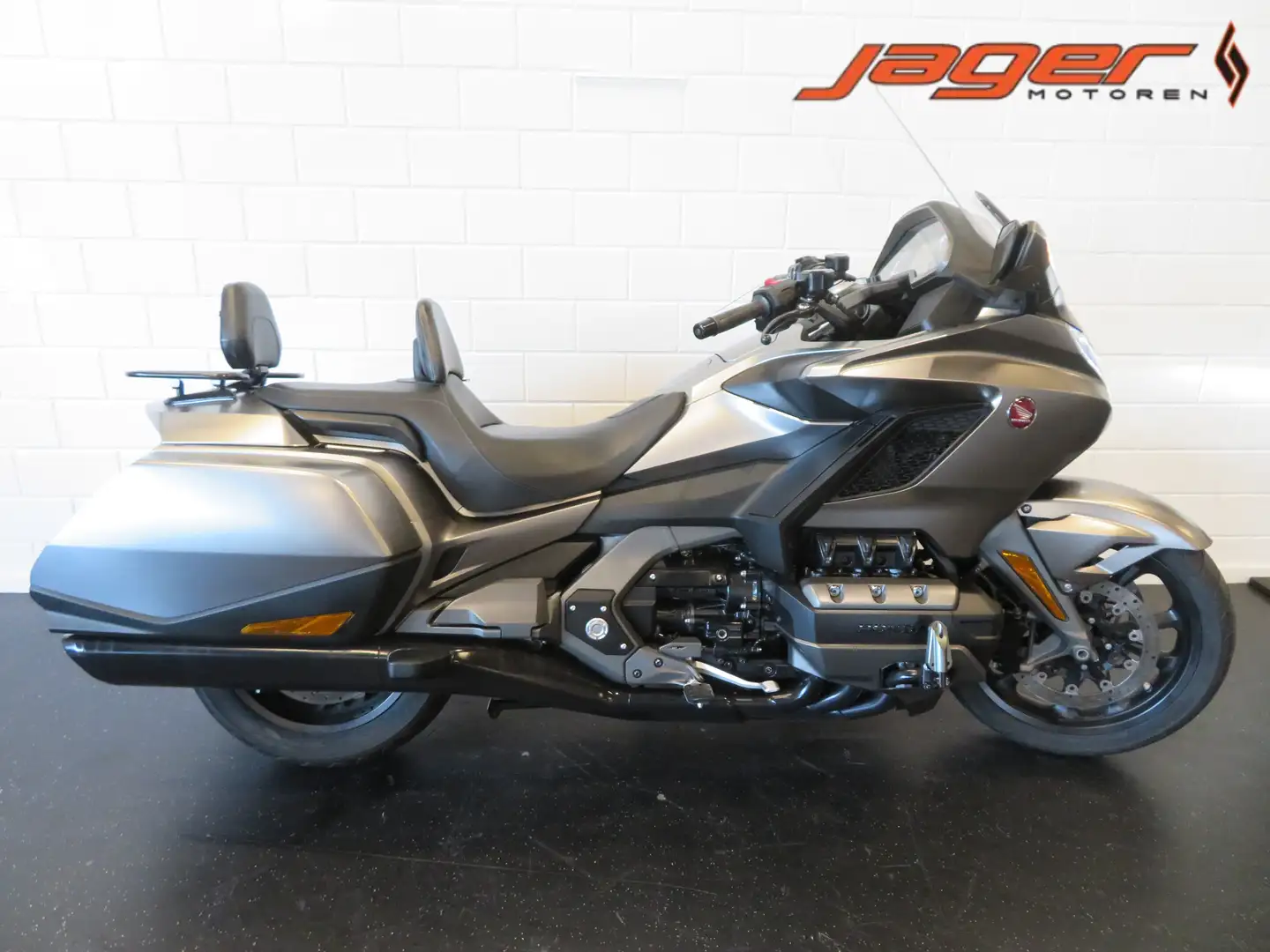 Honda GL 1800 GOLDWING BAGGER F6 PERFECT! - 1