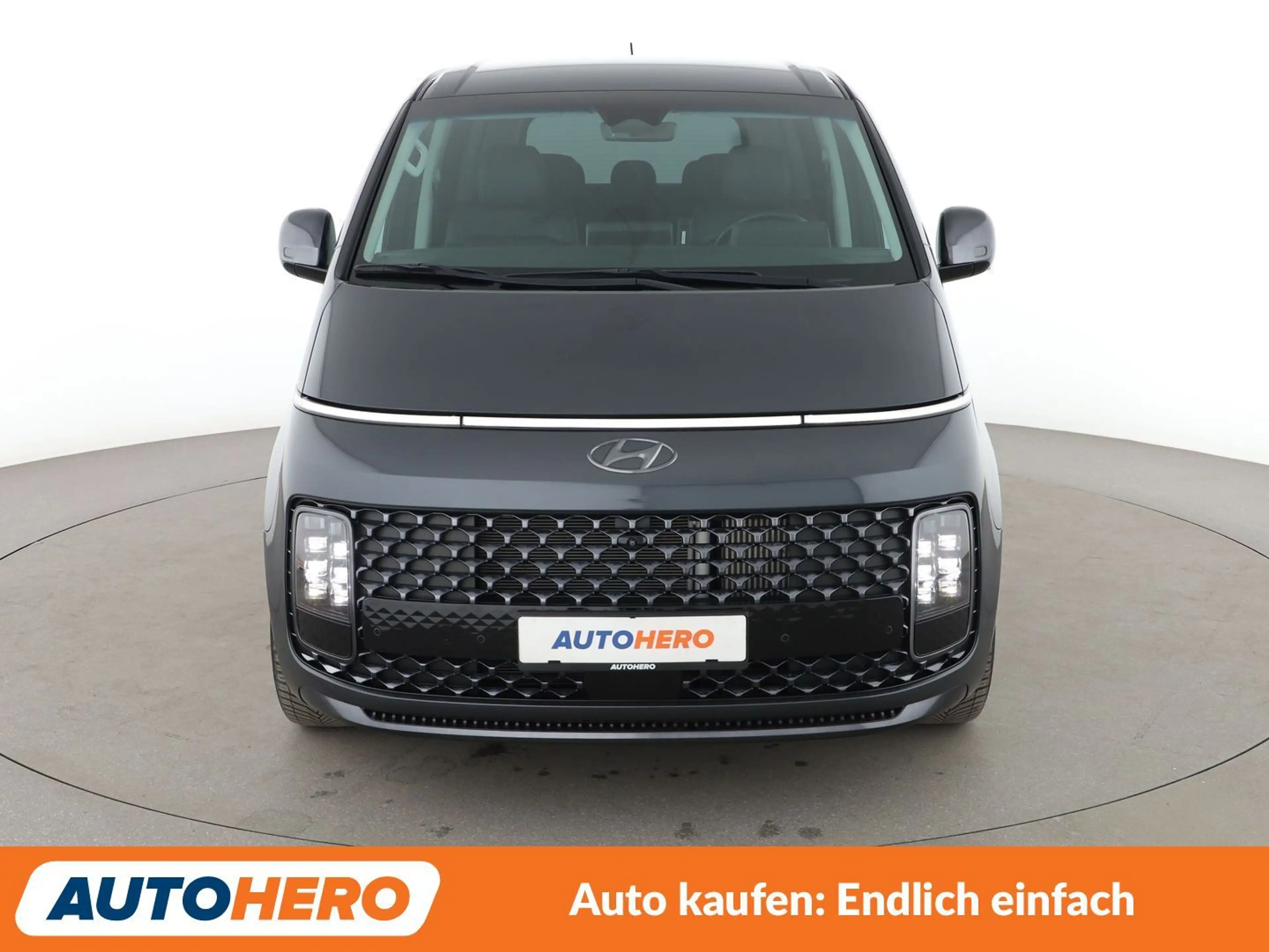 Hyundai STARIA 2.2 CRDi Signature 4WD Aut*NAVI*LED*ACC*CAM*AHK* — photo 9