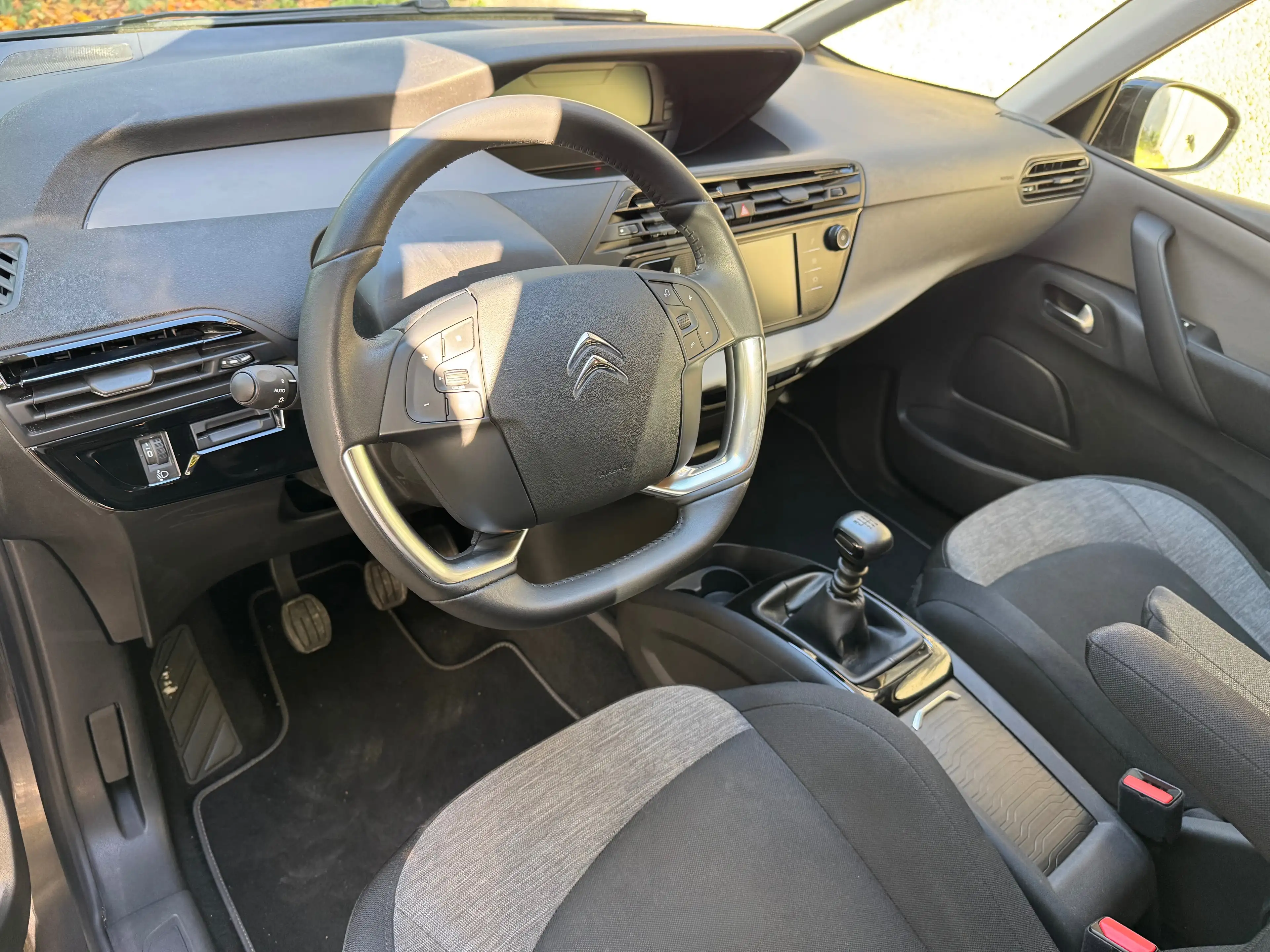 Citroen Grand C4 SpaceTourer 7Places - GPS - Airco - CarPlay — photo 8