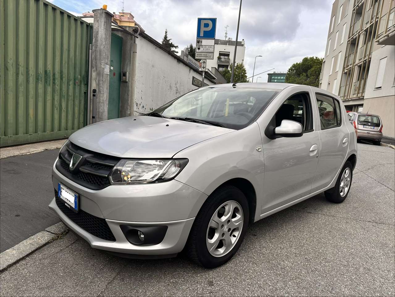 Dacia Sandero 1.2 Laureate 75cv