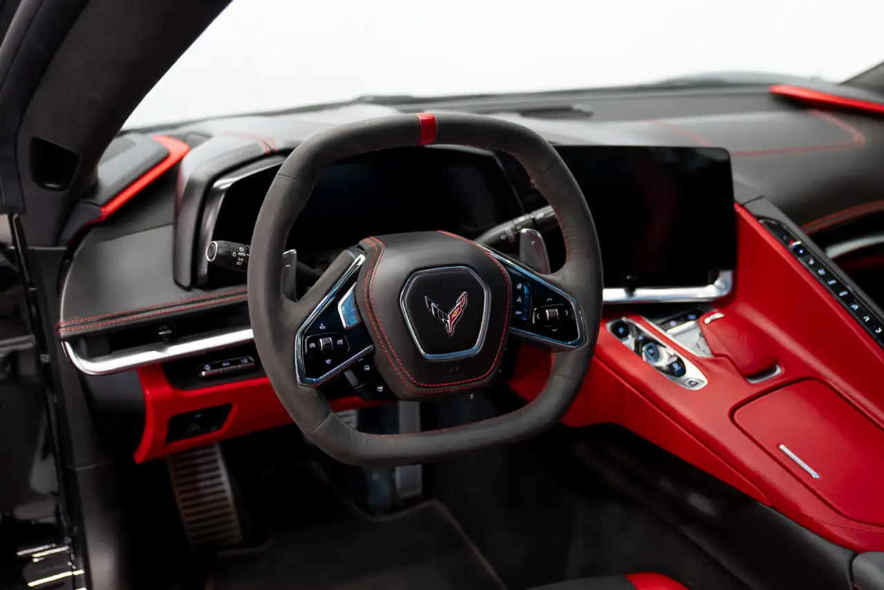 Chevrolet Corvette снимка Chevrolet Corvette