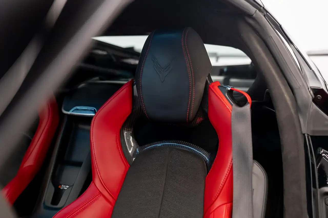 Chevrolet Corvette снимка Chevrolet Corvette