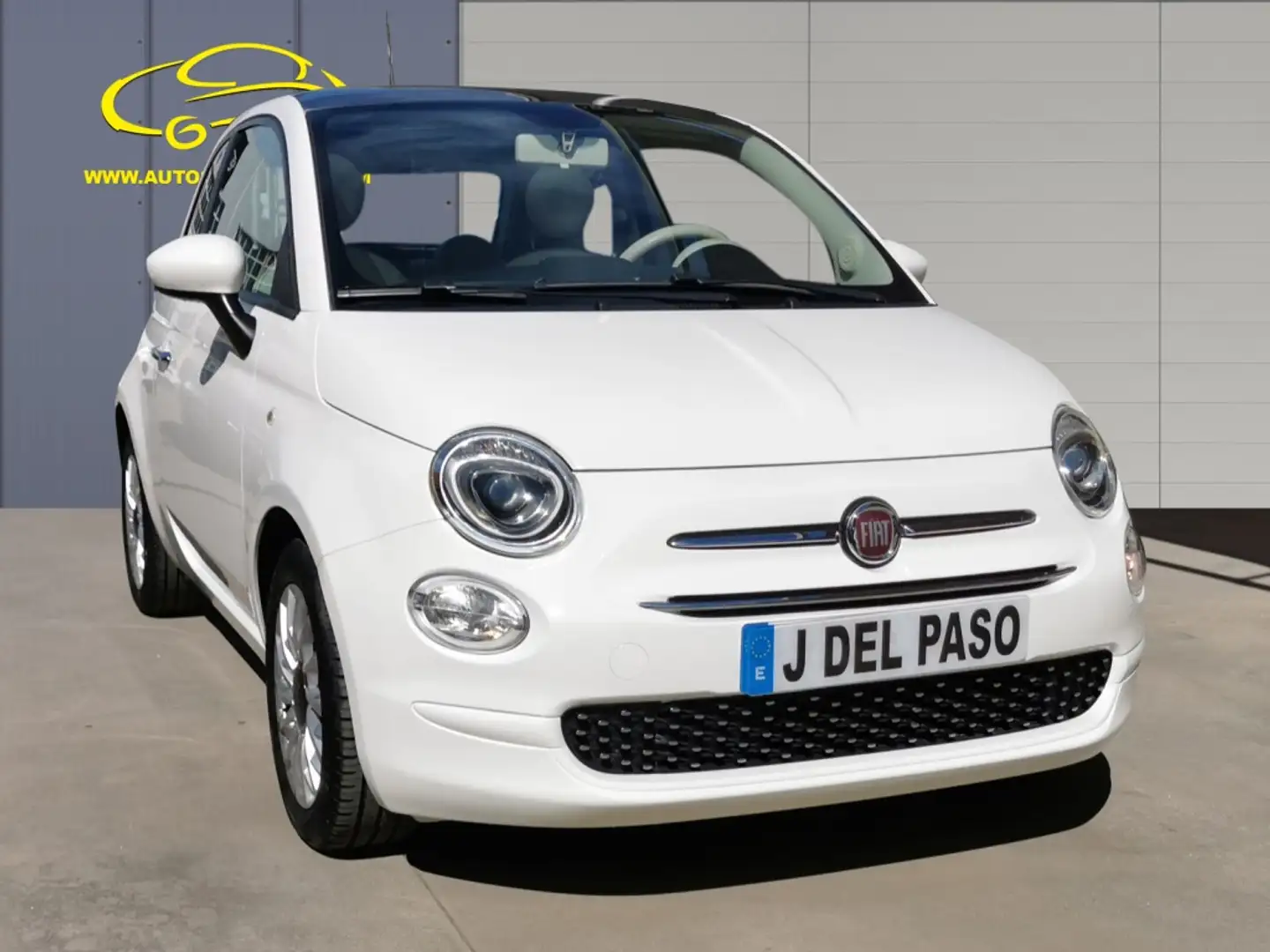 Fiat 500 1.0 Hybrid Dolcevita 52kW Wit - 1