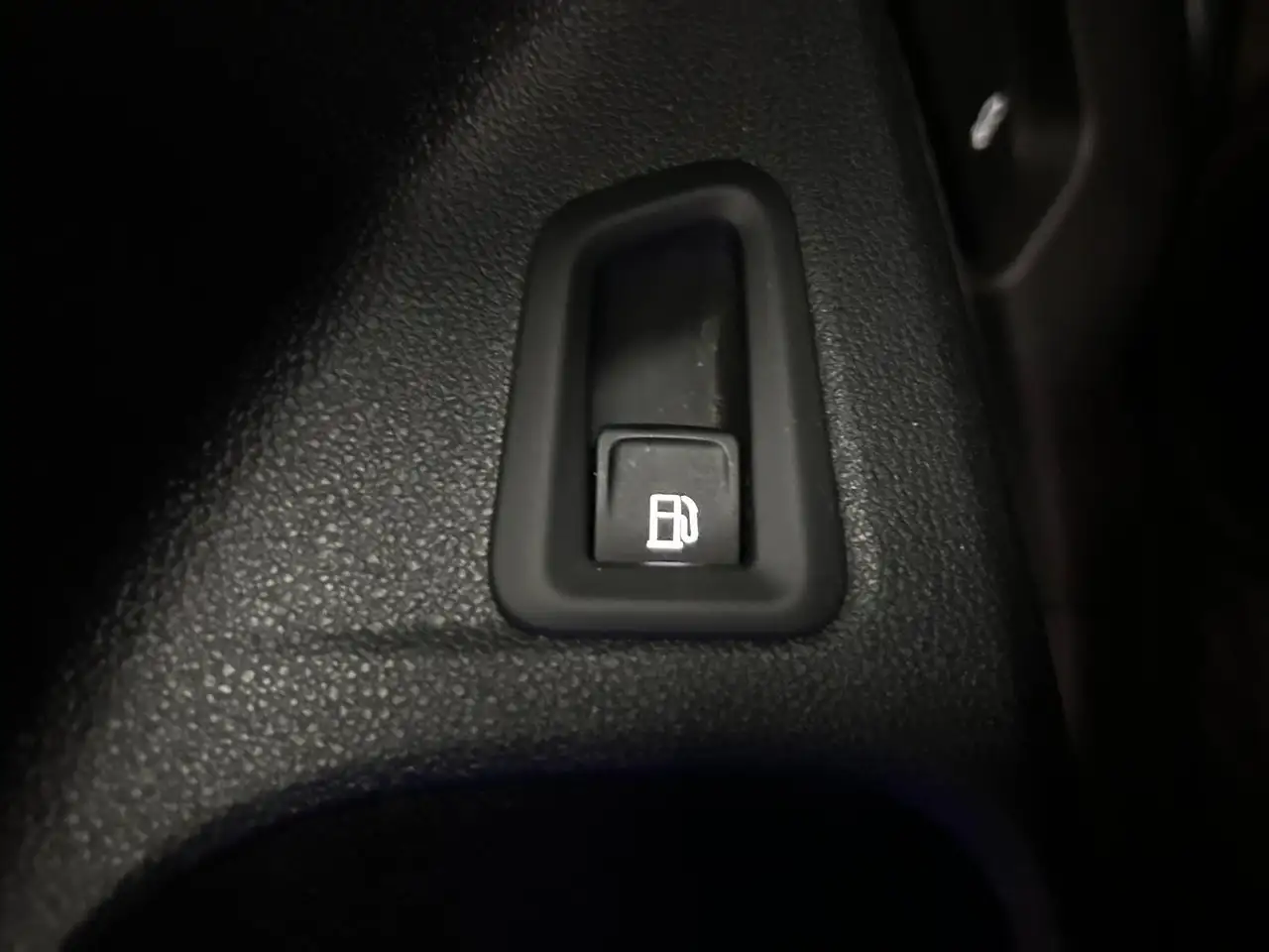 Volkswagen Golf Standard Model — photo 25