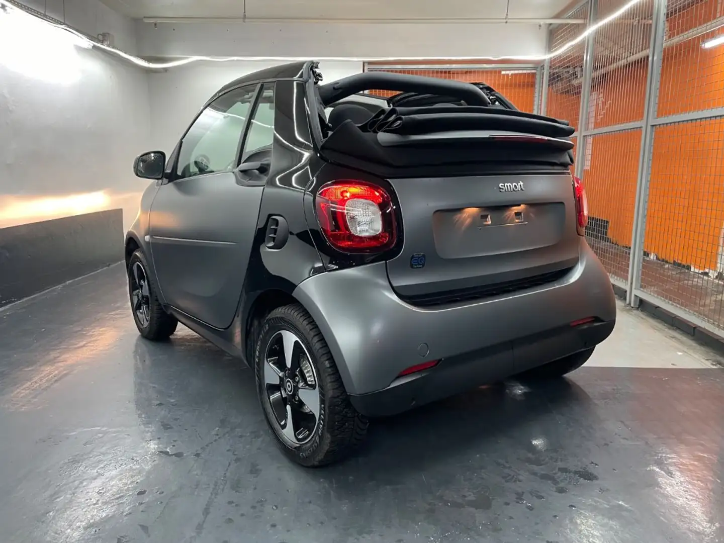 smart city-coupé/city-cabrio Carbiolet Gri - 1