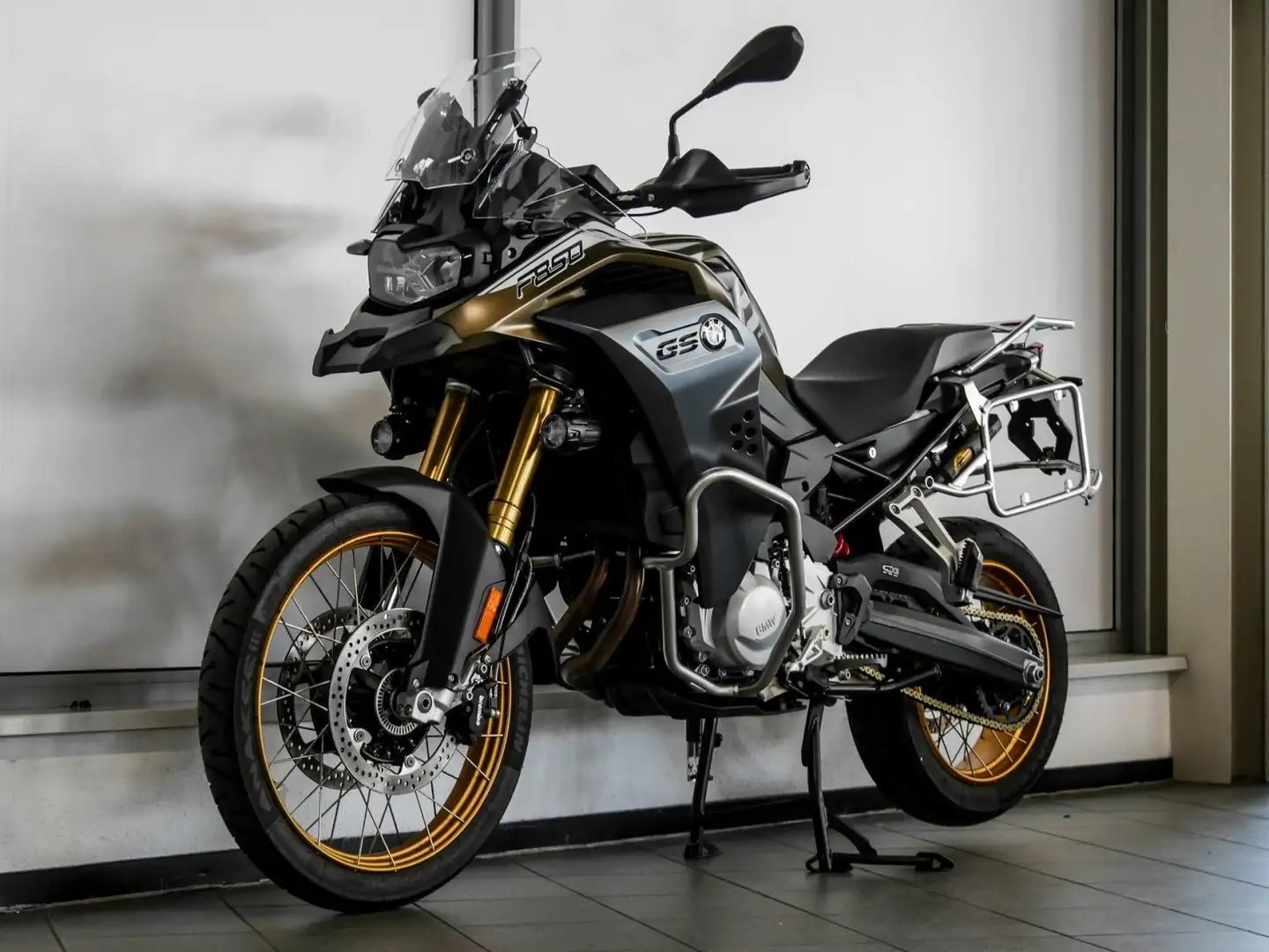 BMW F 850 GS Adventure Komfort- Dynamik- Touren & Aktivpaket Vert - 2