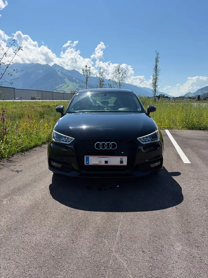 Audi A1 1.0 TFSI ultra Sportback Schwarz - 2