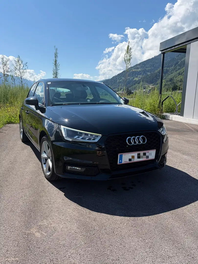Audi A1 1.0 TFSI ultra Sportback Schwarz - 1
