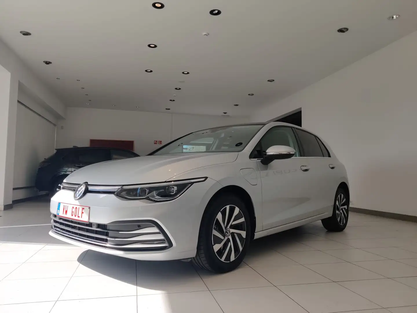 Volkswagen Golf 1.4 eHybrid PHEV GTE OPF DSG (180 kW) Zilver - 2