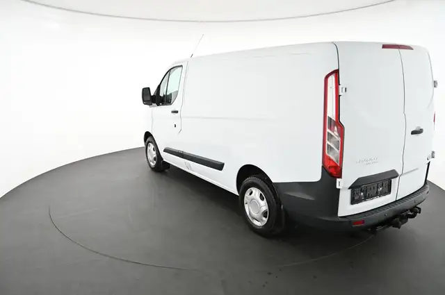 Ford Transit Custom view 9