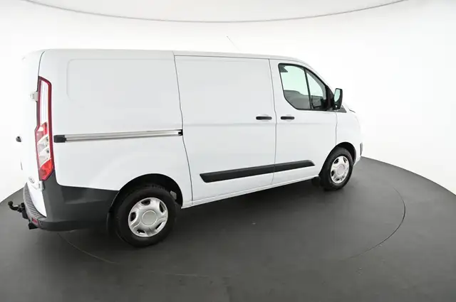 Ford Transit Custom view 4