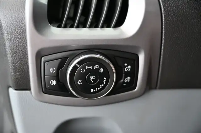 Ford Transit Custom view 24