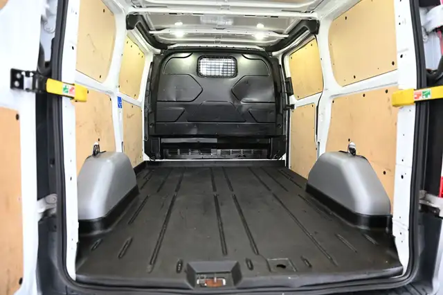 Ford Transit Custom view 29