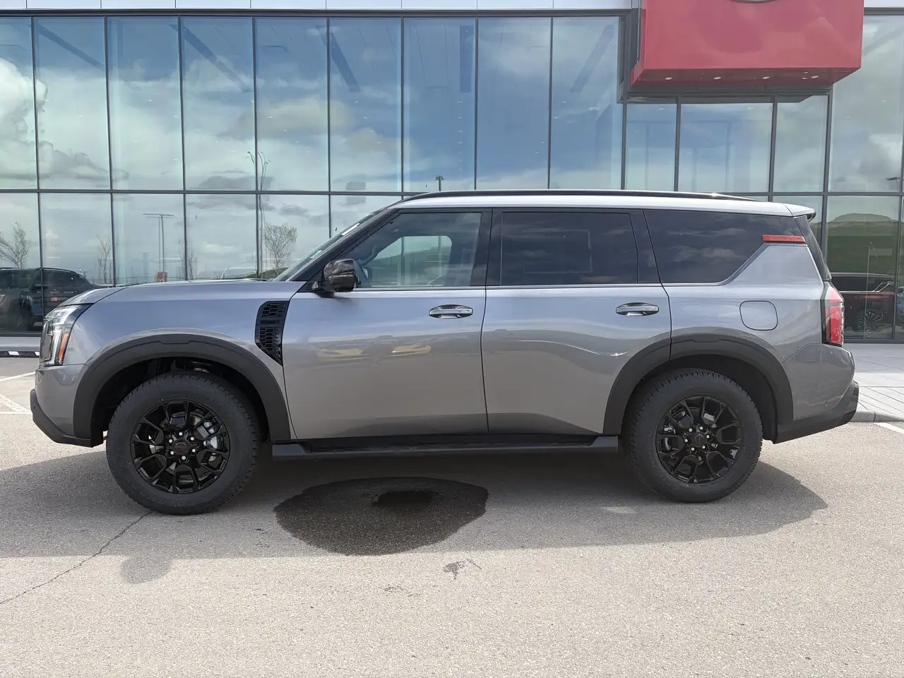 Nissan Armada снимка Nissan Armada