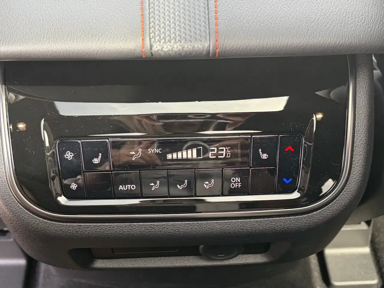 Nissan Armada снимка Nissan Armada