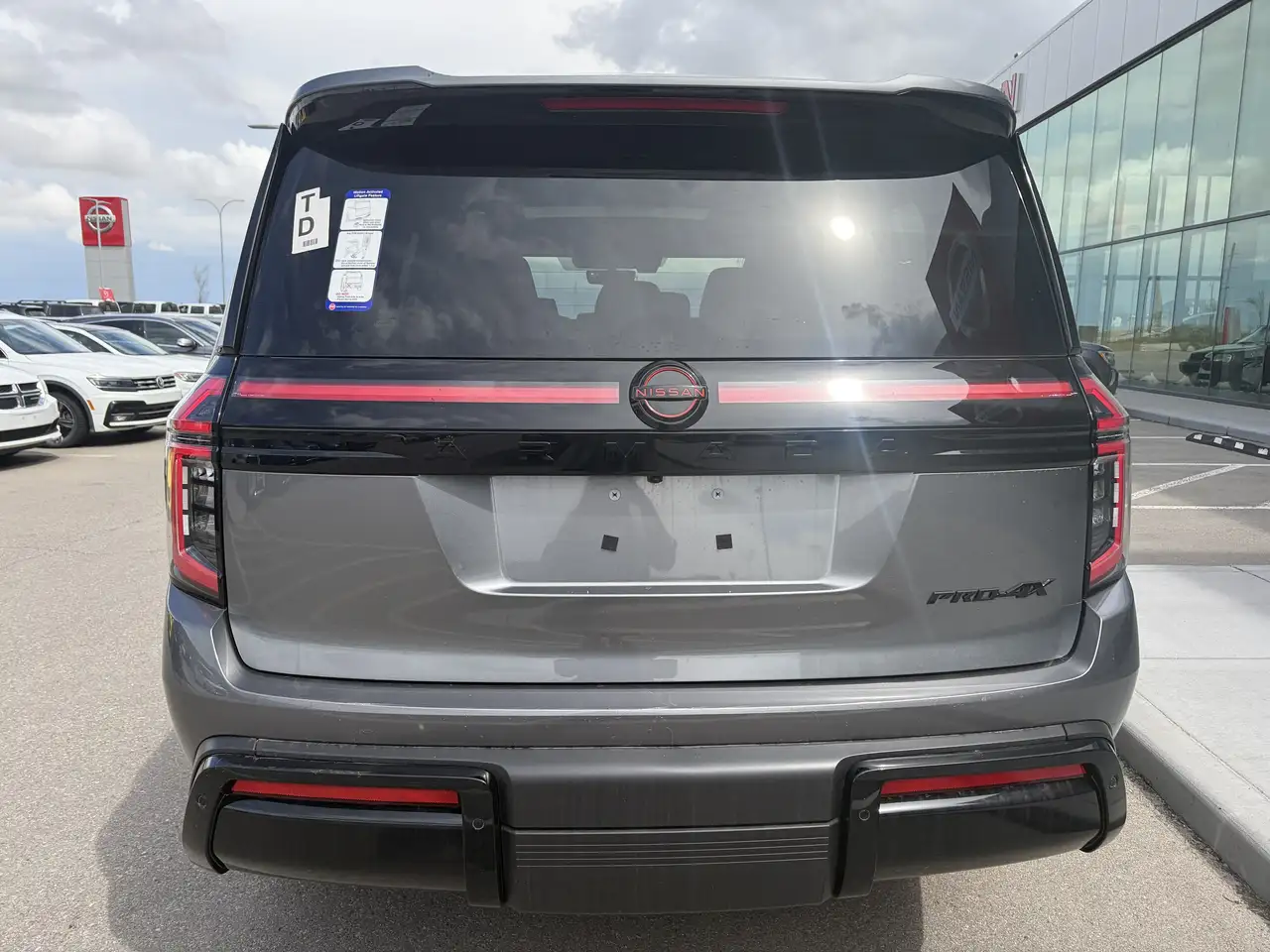 Nissan Armada снимка Nissan Armada