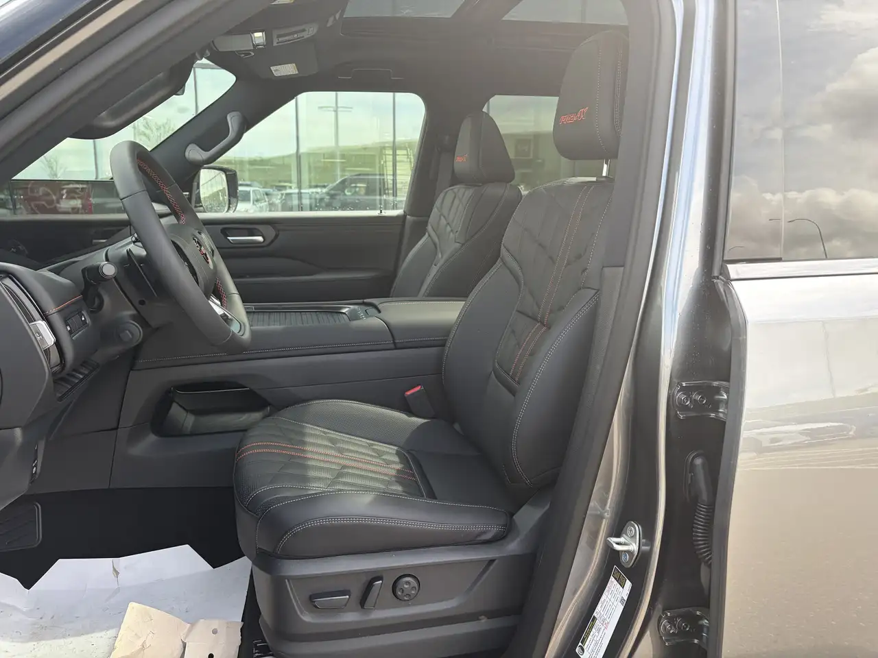 Nissan Armada снимка Nissan Armada