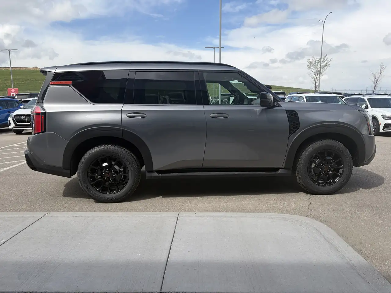 Nissan Armada снимка Nissan Armada