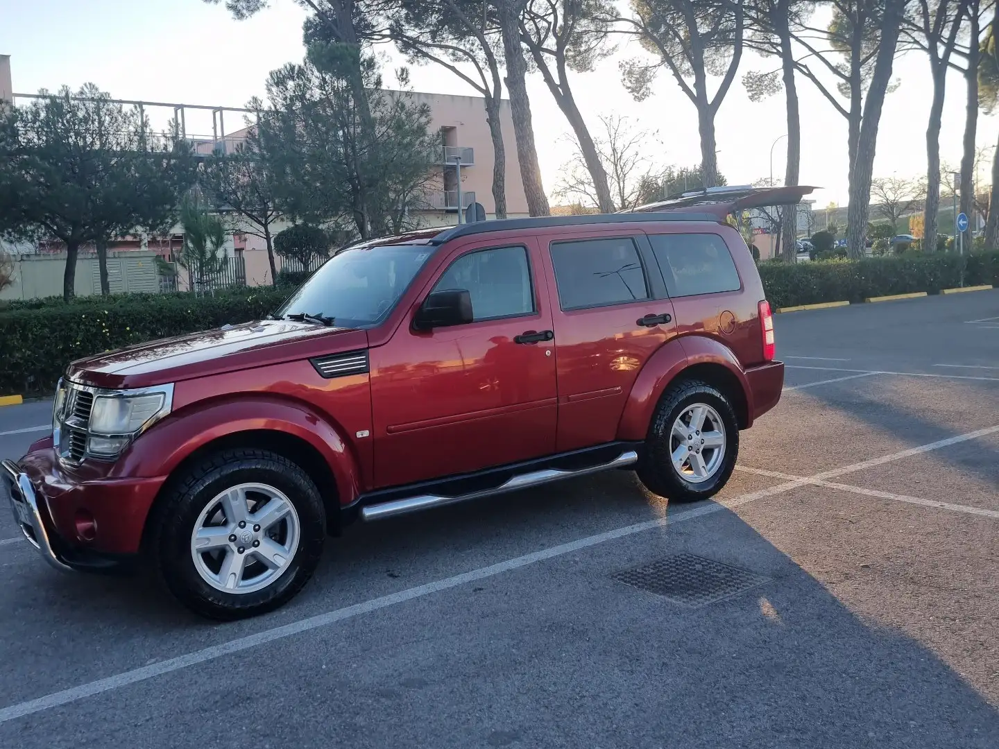Dodge Nitro - 1