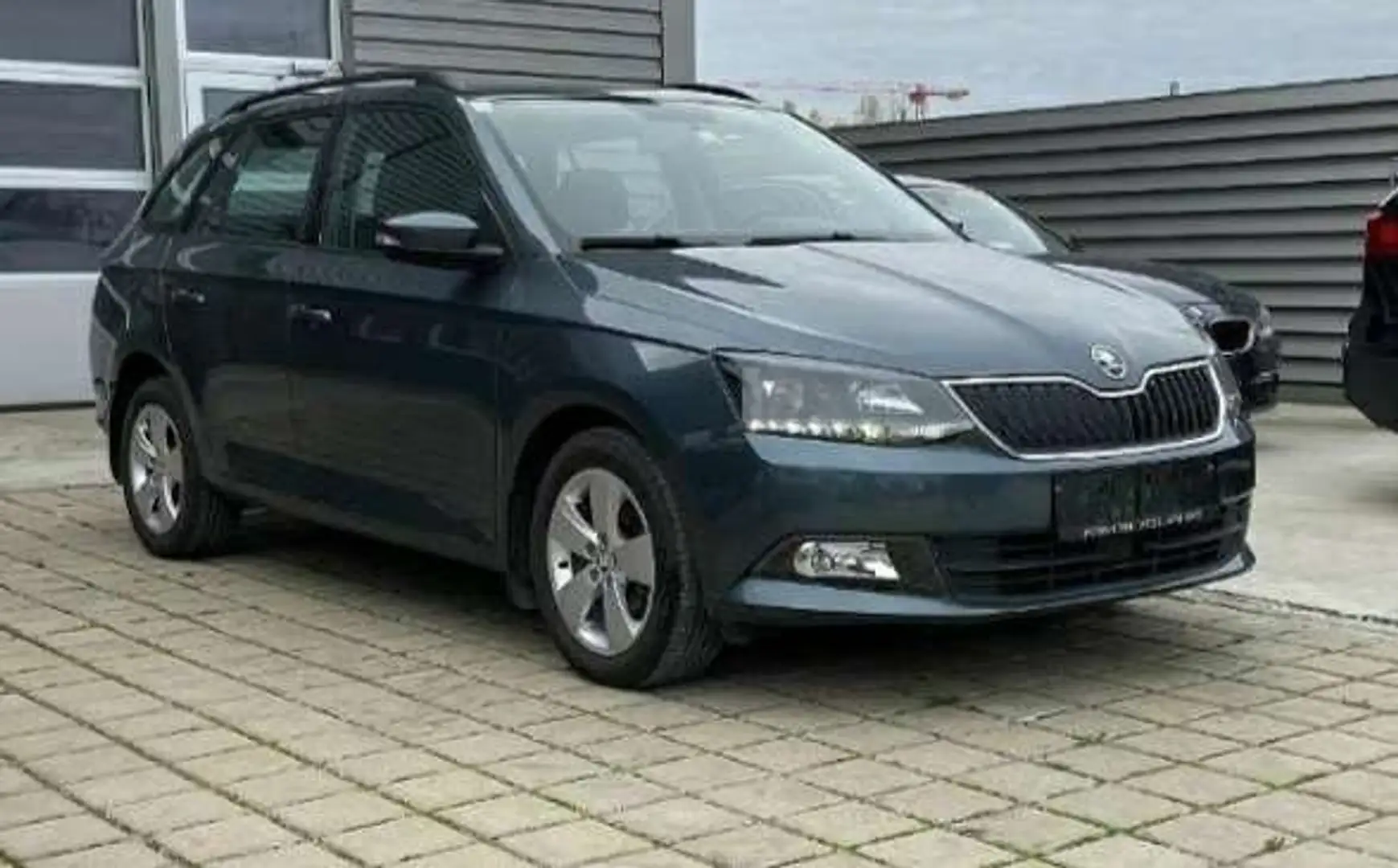 Skoda Fabia Fabia Combi Style 1,2 TSI DSG Style Grau - 1