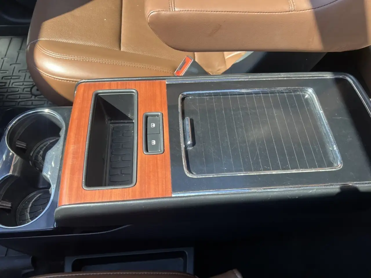 Lincoln Aviator снимка Lincoln Aviator